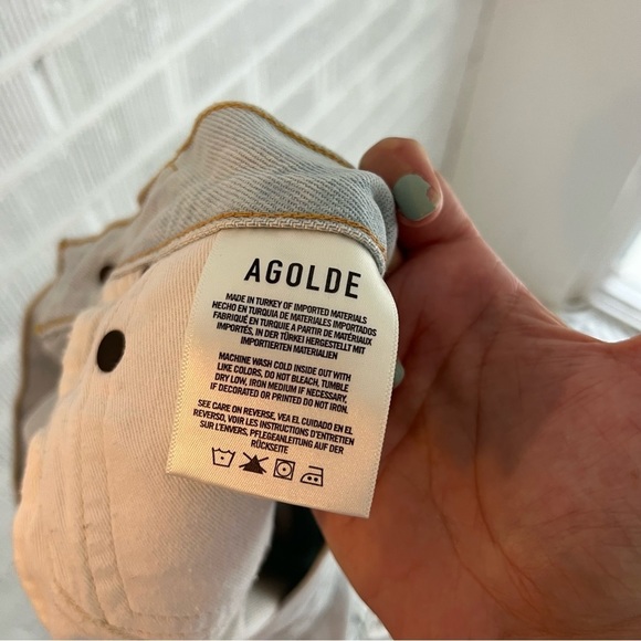 AGOLDE | Light Wash High Rise Shorts - Picture 5 of 5